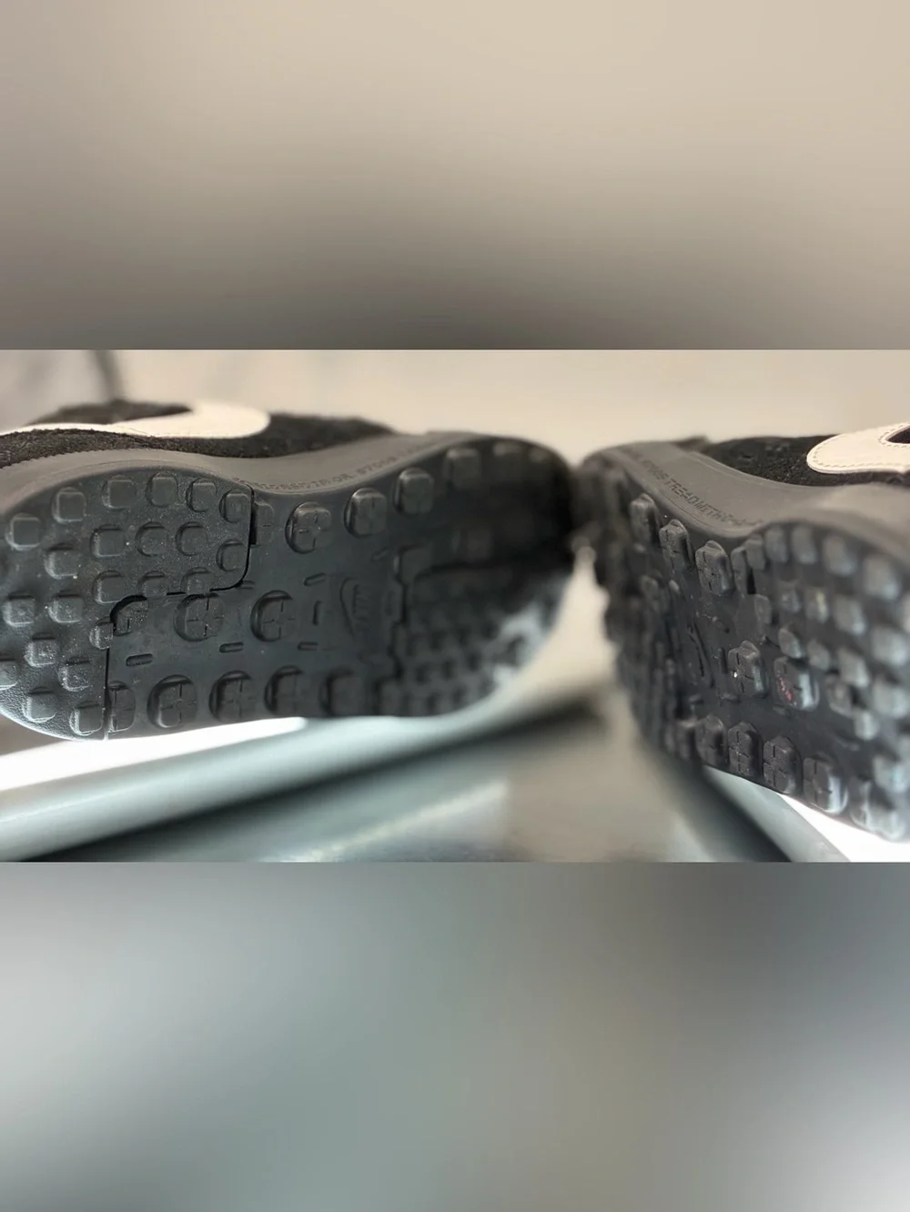 Nike classic low